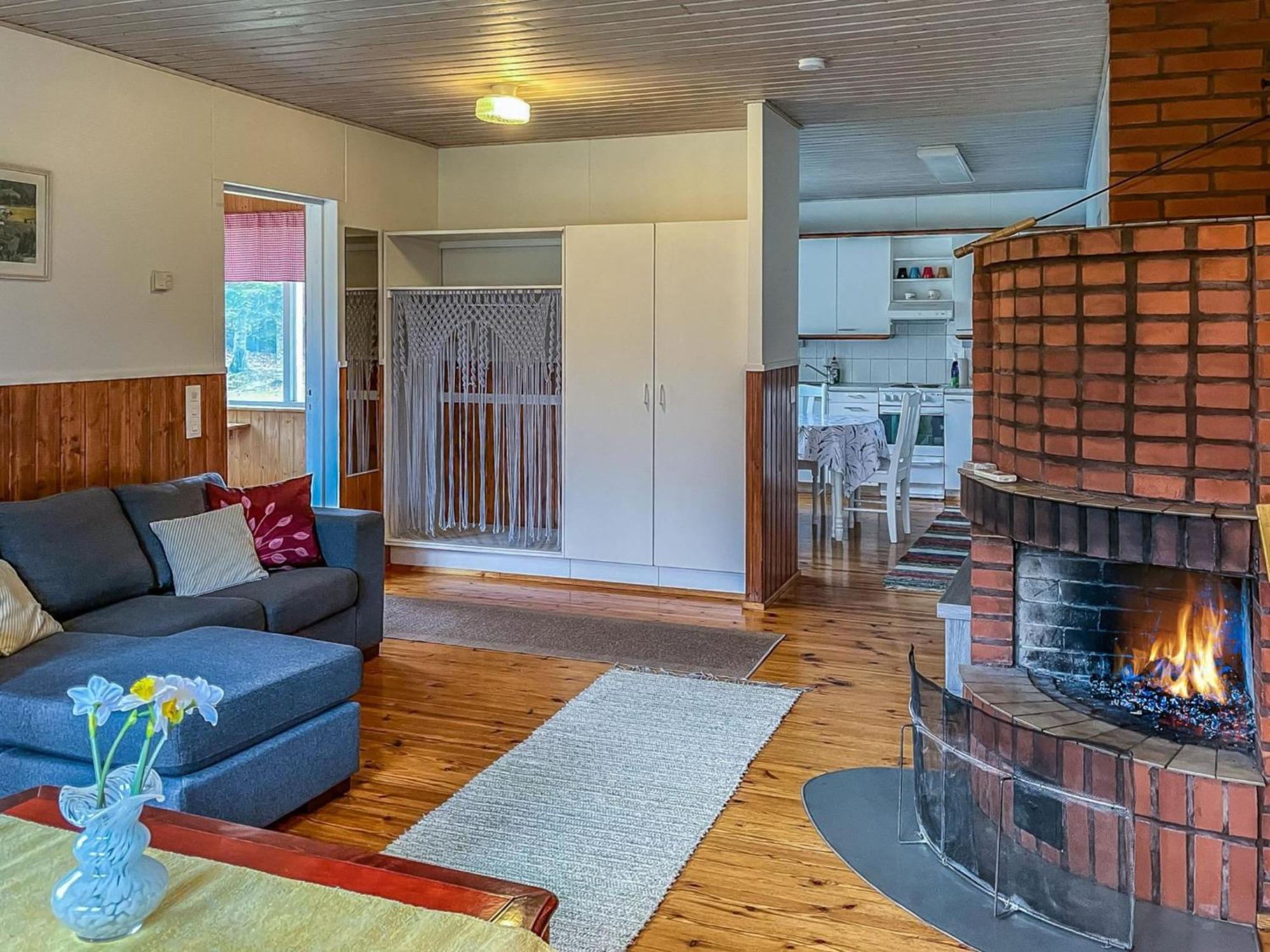 Holiday Home Maekelaen Vierastalo By Interhome Kannuskoski エクステリア 写真
